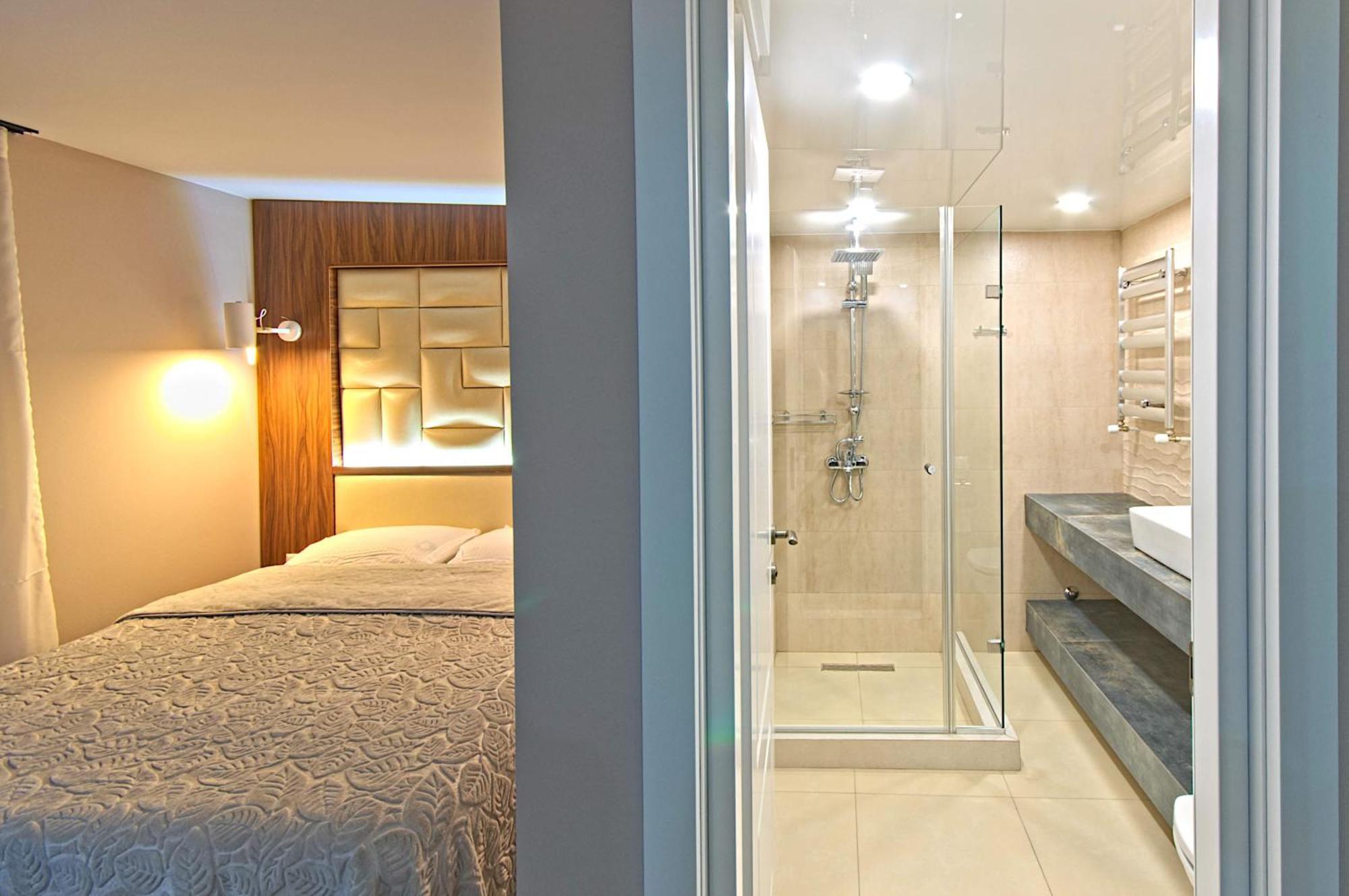 Sakhli At Chavchavadze Ave 15 Hotel Tbilisi Room photo