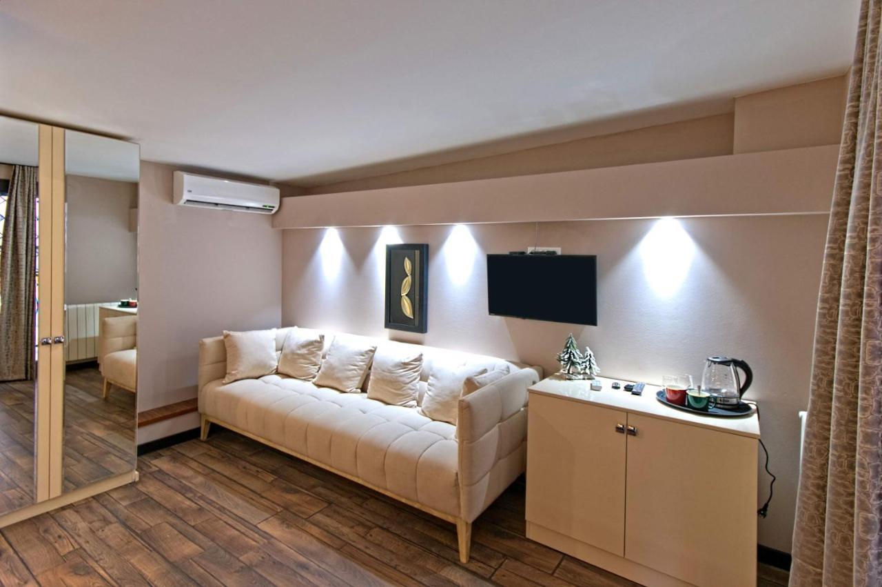 Sakhli At Chavchavadze Ave 15 Hotel Tbilisi Exterior photo