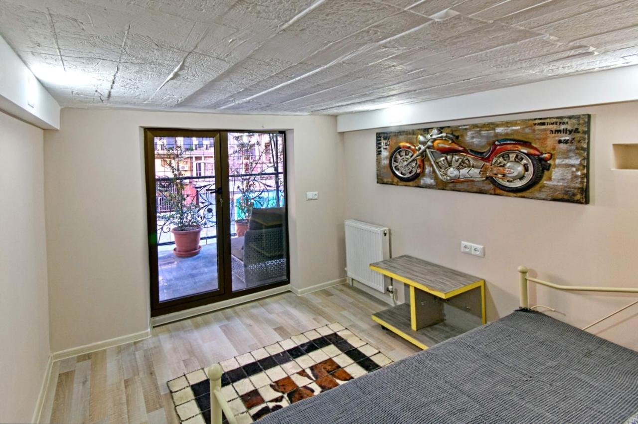 Sakhli At Chavchavadze Ave 15 Hotel Tbilisi Exterior photo