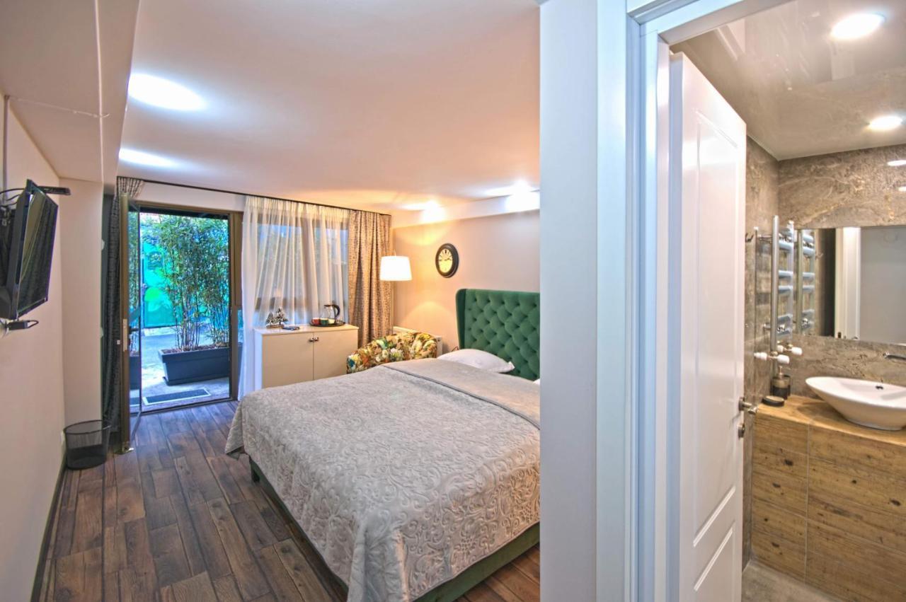 Sakhli At Chavchavadze Ave 15 Hotel Tbilisi Exterior photo